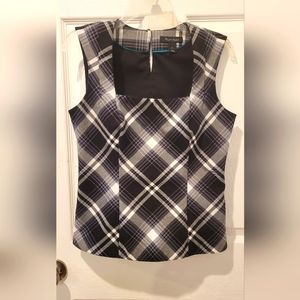 White House/Black market sleeveless top